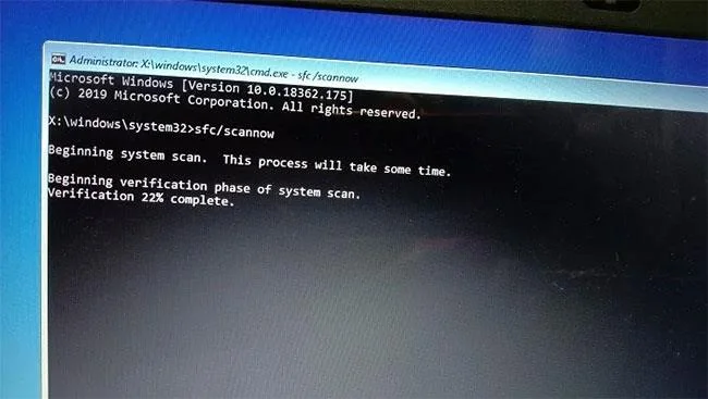 Så här kontrollerar du om din Windows 10 är upphovsrättsskyddad eller inte?