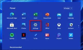 Jak zarovnat ikonu na hlavním panelu Windows 11 doleva