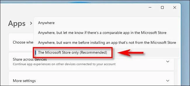 Nastavení umožňuje spouštět pouze instalační soubory aplikací, které byly ověřeny společností Microsoft v systému Windows 11