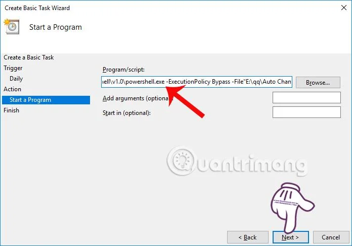 Как автоматично да направите фона тъмен на Windows 10