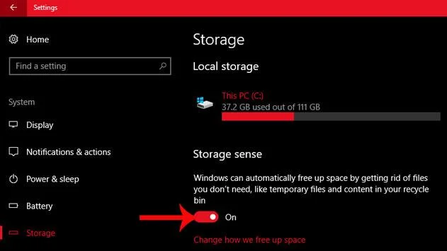 Så här aktiverar du automatisk minnesrelease i Windows 10 Creators Update